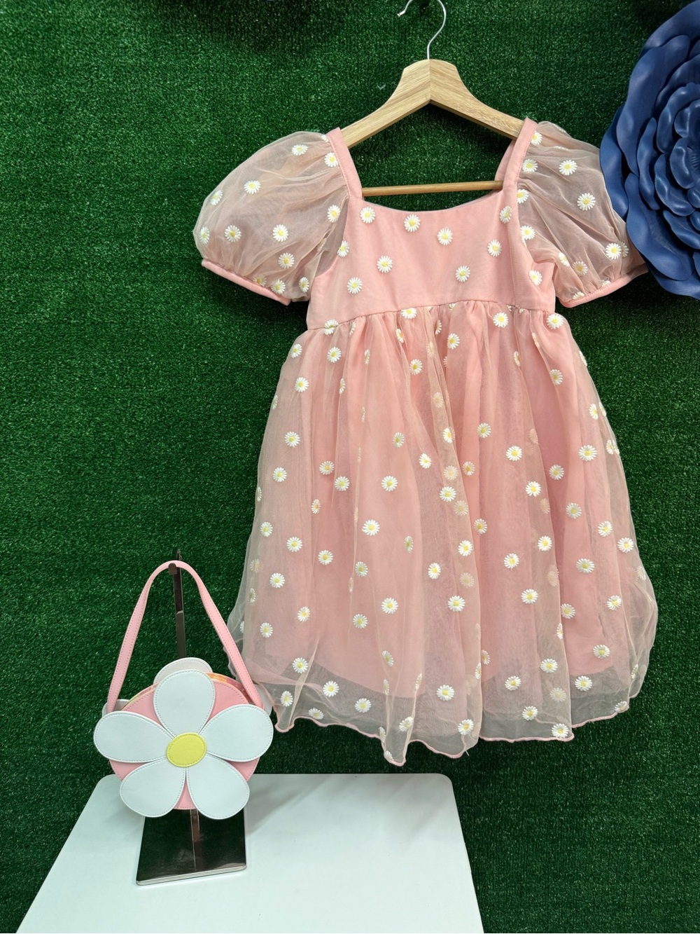 Janie & Jack Girls Pink/White Daisy Tulle Puff Sleeve Dress 8 and flower purse